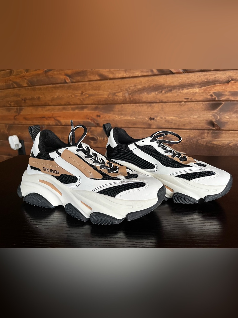 Steve Madden Possesson Chunky Dad Sneakers Women’s Size 7 Black White Tan